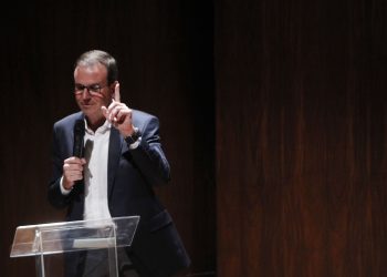 Prefeitura do Rio estabelece ponto facultativo a partir do meio-dia desta quarta-feira, mantendo serviços essenciais em funcionamento.