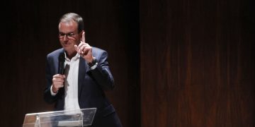 Prefeitura do Rio estabelece ponto facultativo a partir do meio-dia desta quarta-feira, mantendo serviços essenciais em funcionamento.