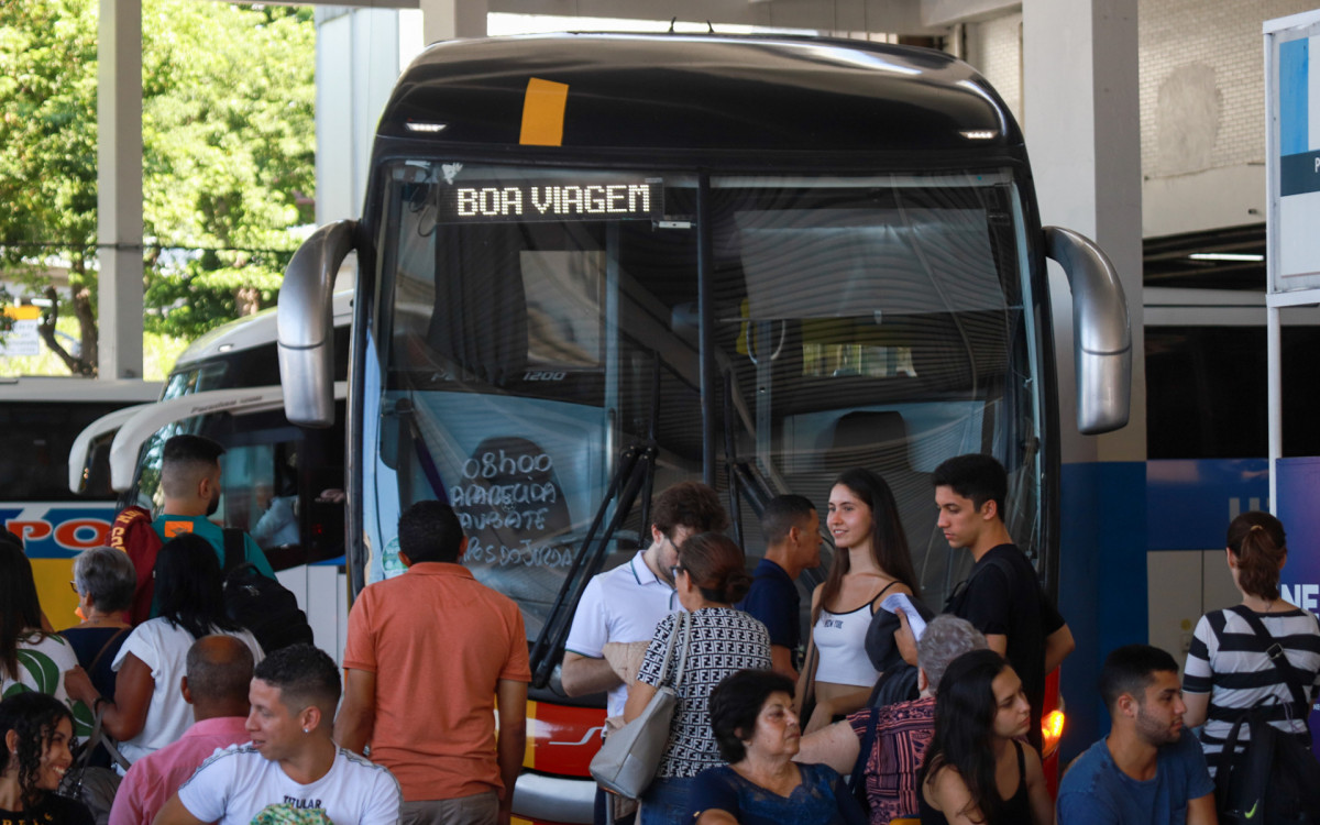 Rodoviária do Rio estima circulação de quase 900 mil passageiros durante as festas de fim de ano.