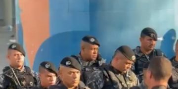 Polícia Militar realizou operação para combater roubos de cargas e veículos em São Gonçalo e rodovias da região.