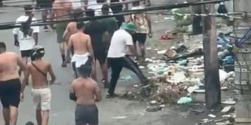 Homem morreu após ser esfaqueado em confronto entre torcedores do Vasco e Fluminense na Baixada Fluminense.