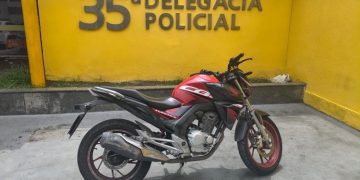 Corregedoria do Detran RJ apreende motocicleta clonada em Campo Grande, na Zona Oeste do Rio