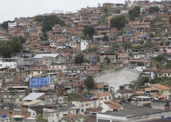 Confronto entre facções gera instabilidade e mudanças no controle territorial em Niterói.