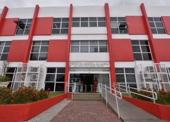 Maricá decreta ponto facultativo nesta quarta-feira por causa da final entre Flamengo e Vasco, mantendo serviços essenciais.