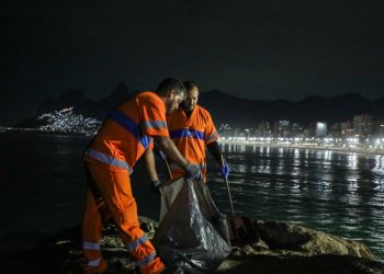 Arpoador recolhe mais de 2 toneladas de lixo