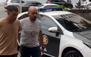 Homem é preso após exigir R$ 1.500 de turista francês para devolver celular furtado no Rio de Janeiro.