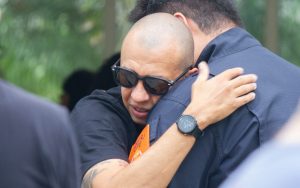 Major afirma que filha foi julgada e punida sem decisão judicial após morte no Rio de Janeiro.