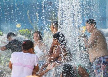 Rio de Janeiro chega aos 40 °C e registra a maior temperatura do ano, com alerta para cuidados durante o calor intenso.