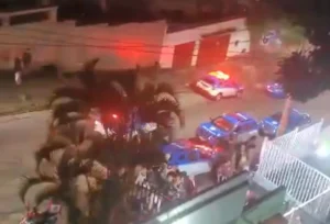 Duas mulheres e um policial civil ficaram feridos após ataque a tiros na cidade do Rio de Janeiro.