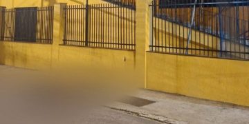 Dois suspeitos pela morte de menina de 8 anos foram encontrados mortos em Nova Iguaçu. Polícia investiga o caso e possíveis conexões.