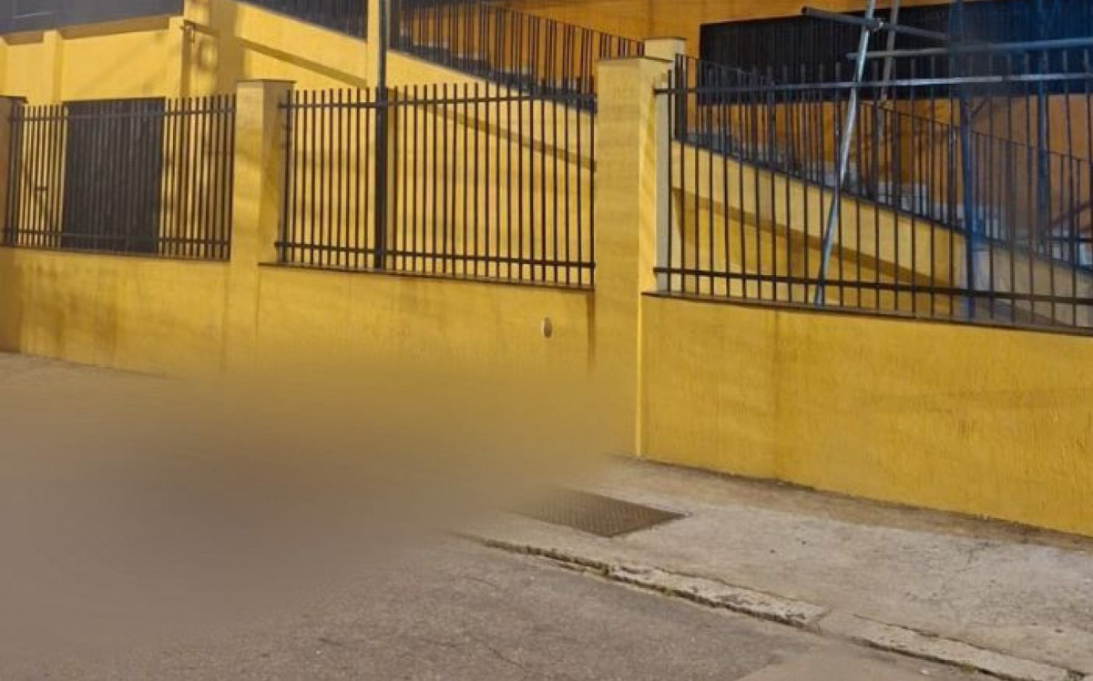 Dois suspeitos pela morte de menina de 8 anos foram encontrados mortos em Nova Iguaçu. Polícia investiga o caso e possíveis conexões.