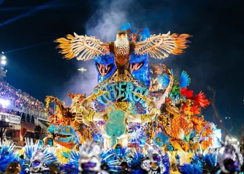 Acadêmicos de Niterói é rebaixada após o Carnaval 2026 e disputará a Série Ouro em 2027, iniciando nova fase de reconstrução.