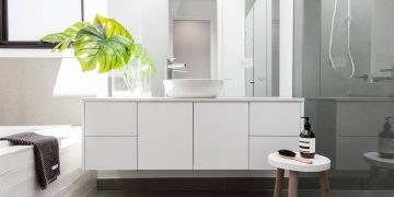 Custos reais e armadilhas financeiras na reforma de banheiros pequenos em 2026