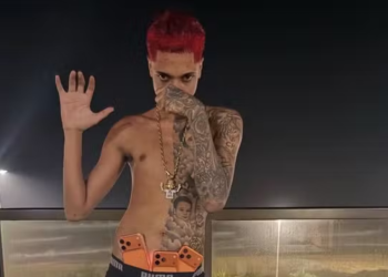 Audiência do julgamento de Oruam é adiada após ausência de delegado responsável pelo caso.