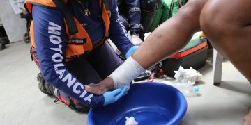 Secretaria de Saúde alerta sobre riscos de choques elétricos e leptospirose após temporais