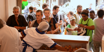 Teresópolis ganha unidades de programas que oferecem refeições acessíveis e gratuitas