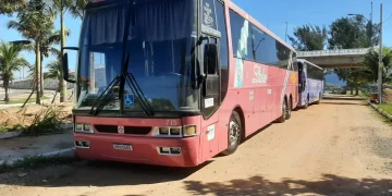 Maricá passa a exigir autorização prévia para a entrada de ônibus de turismo na cidade.
