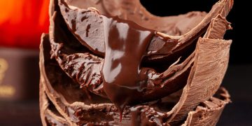 Rio Sucrée lança menu de Páscoa com chocolates premium e ações de futebol