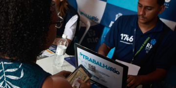 Programa Trabalha Rio realiza atendimento móvel em cinco bairros da cidade a partir de terça-feira