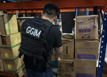 Prefeitura de Niterói realiza operação contra irregularidades sanitárias em supermercado no Barreto