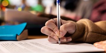 Concurso em Saquarema RJ oferece 28 vagas para nível médio na Câmara Municipal