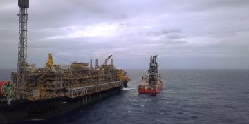Petrobras anuncia descoberta de petróleo de alta qualidade no pré-sal da Bacia de Campos