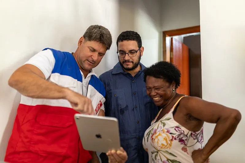 Maricá entrega 21 novas casas para famílias beneficiadas por programa habitacional e amplia ações de moradia no município.