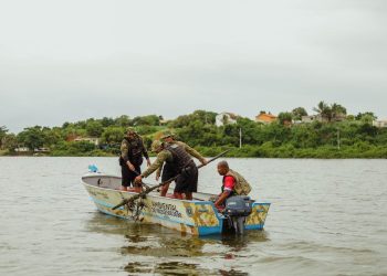 Prefeitura de Maricá realiza fiscalização ambiental para combater pesca predatória e preservar lagoas
