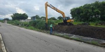 Programa Limpa Rio realiza manutenção em rios de São Gonçalo e previne alagamentos