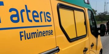 Motociclista sofre acidente em congestionamento de 5 km no bairro de Jardim Catarina