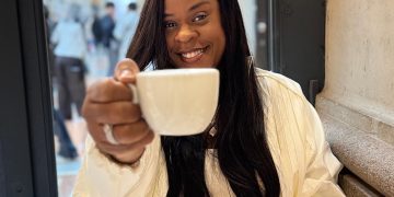 Cacau Protásio aproveita férias na Europa antes de retomar gravações de “Os Farofeiros 3”