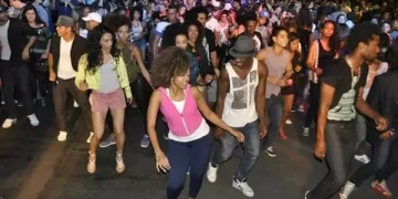 Baile Charme de Madureira encerra Festival Desapegue-se no Grajaú com foco em sustentabilidade