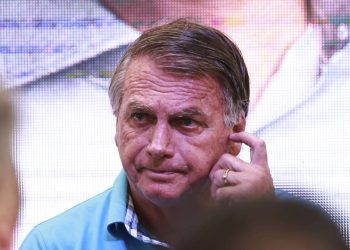 Decisão do STF impõe restrições e impacto político na prisão domiciliar de Bolsonaro