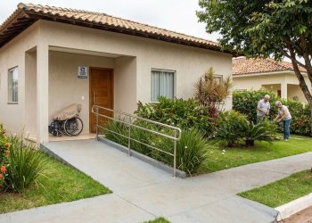 Seguro residencial para idosos amplia proteção com assistência e reembolso em acidentes domésticos