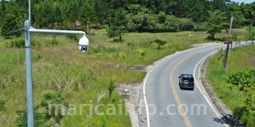 Motorista relata tentativa de assalto e troca de tiros na RJ-102, em Maricá