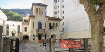 Leme ganha primeira unidade da Smart Fit em edifício tombado na Rua General Ribeiro da Costa