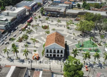 Projeto na Câmara de Maricá prevê instalação obrigatória de fraldários em praças e parques públicos