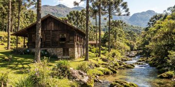 Vila de Maringá: residência em reserva natural privilegiada na Serra da Mantiqueira