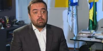 TSE condena Cláudio Castro por abuso de poder e o torna inelegível por oito anos