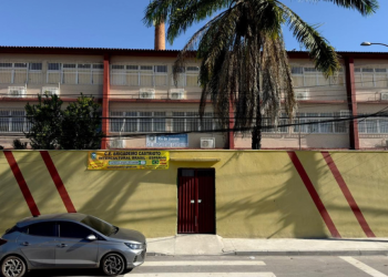 Professor é afastado após denúncias de assédio em escola estadual de Niterói