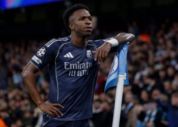 Vini Jr. marca duas vezes e garante vaga do Real Madrid nas quartas da Liga dos Campeões