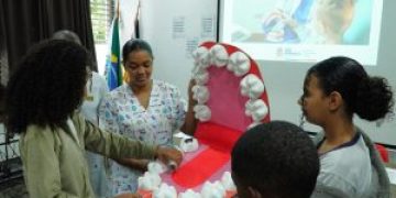 Alunos de escolas municipais de São Gonçalo recebem orientações de saúde bucal em atividades educativas