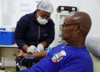 Equipes da Secretaria de Conservação de São Gonçalo doam sangue para salvar vidas