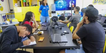 Secretaria Carioca abre inscrições para 3.500 vagas gratuitas em cursos de tecnologia em espaços da juventude