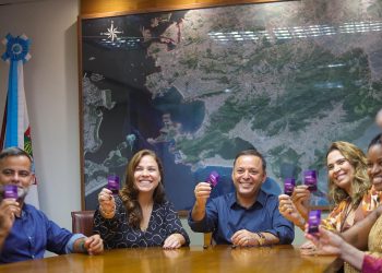 Niterói lança cartão gratuito para mulheres vulneráveis ampliar acesso a serviços