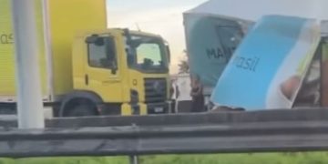 Acidente na Dutra provoca engavetamento com dois feridos na Baixada Fluminense