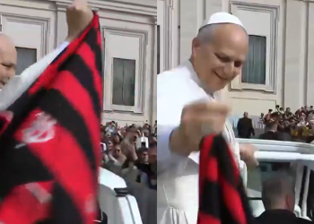 Papa Leão XIV recebe rápida entrega de camisa do Flamengo durante encontro no Vaticano