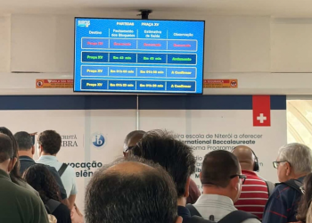 Atrasos recorrentes nas barcas entre Charitas e Praça XV prejudicam passageiros