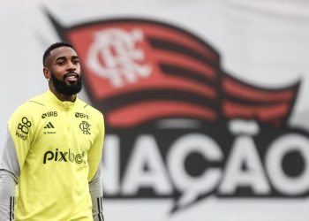 Flamengo cobra R$ 42,7 milhões de Gerson por direitos de imagem após rescisão