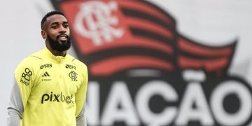 Flamengo cobra R$ 42,7 milhões de Gerson por direitos de imagem após rescisão